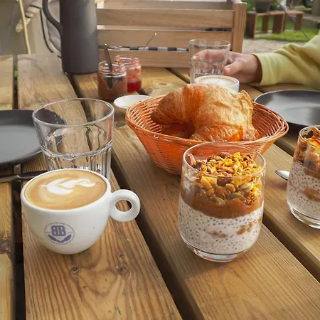 Bell Tent Deluxe Met Hot-tub 豪华帐篷 *